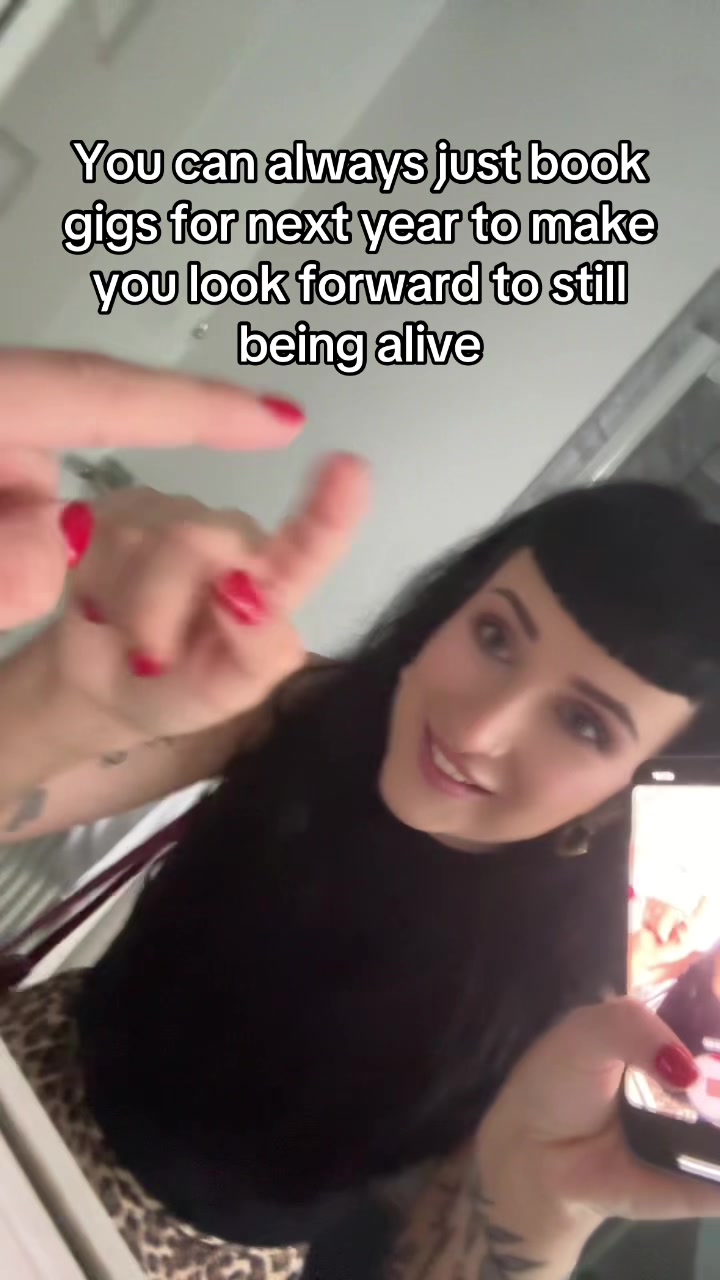 @Becca 🍒