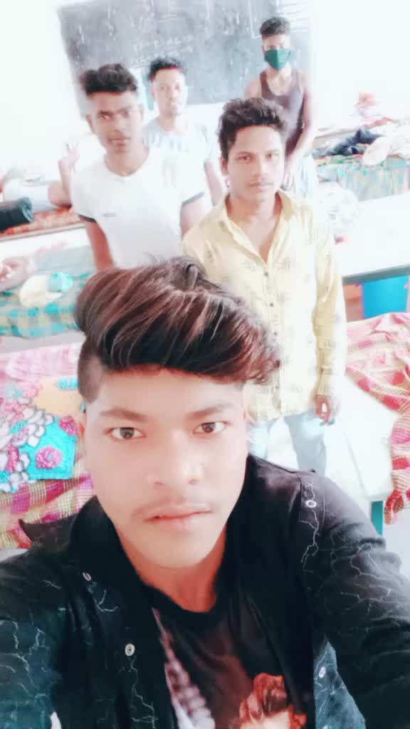 @user1971509598424
