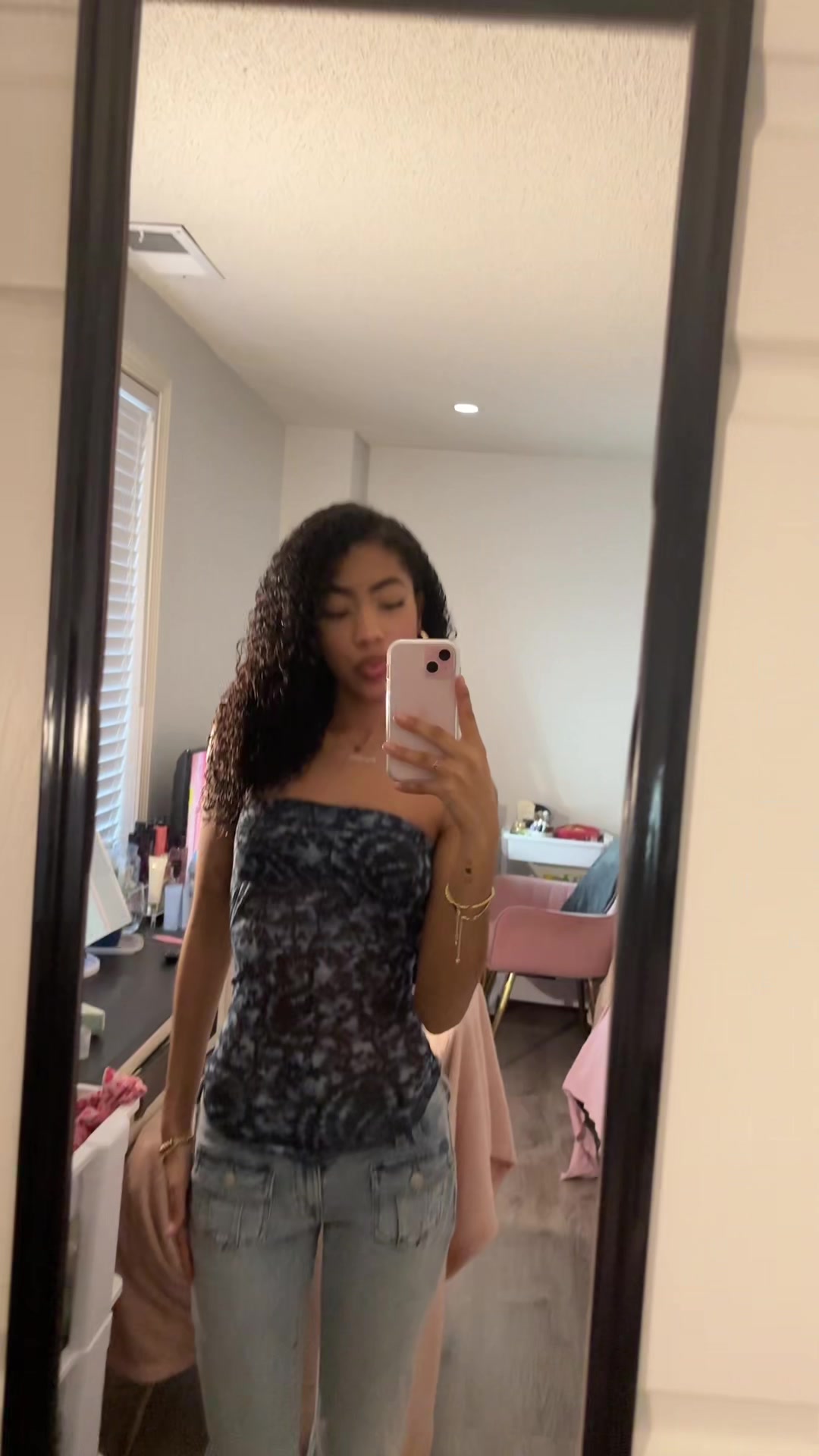@Thais💫