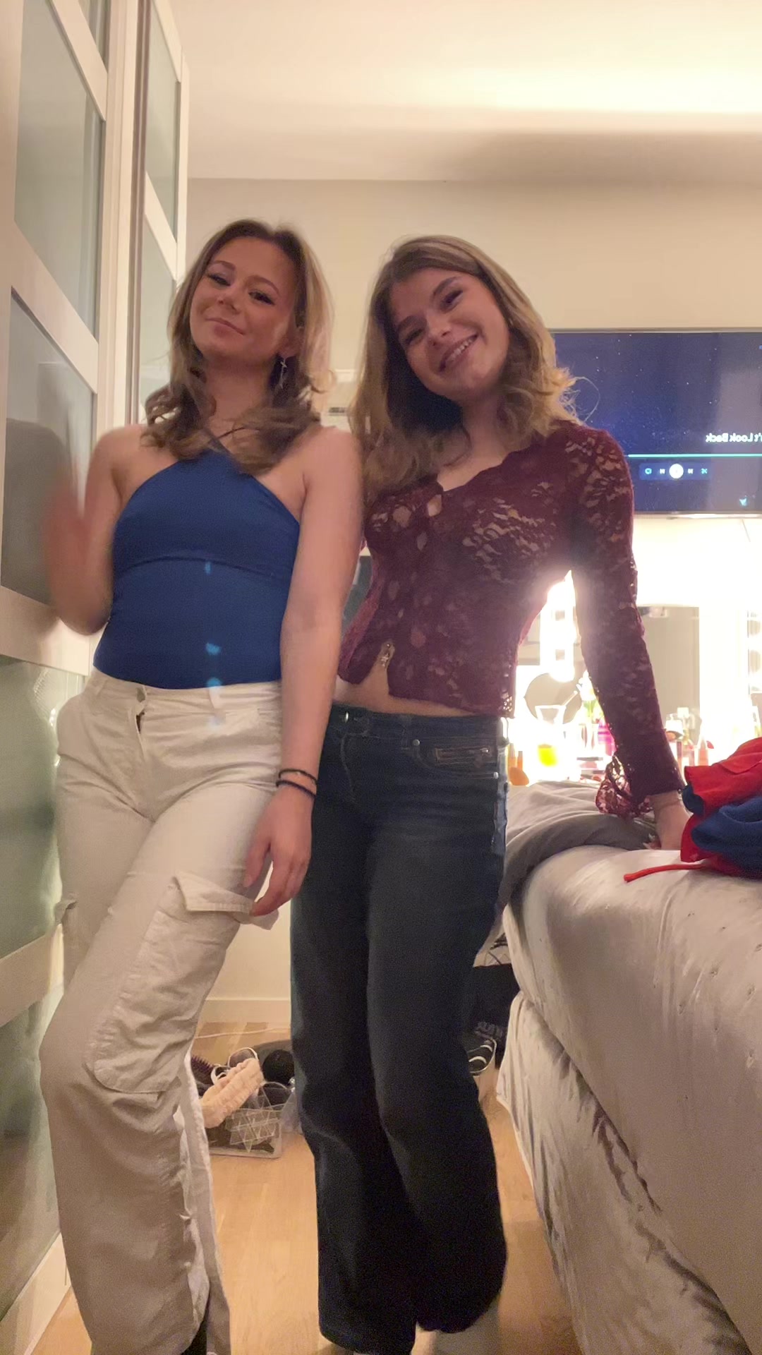 @Bella