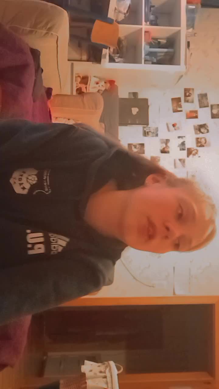 @Leo_❤️💔