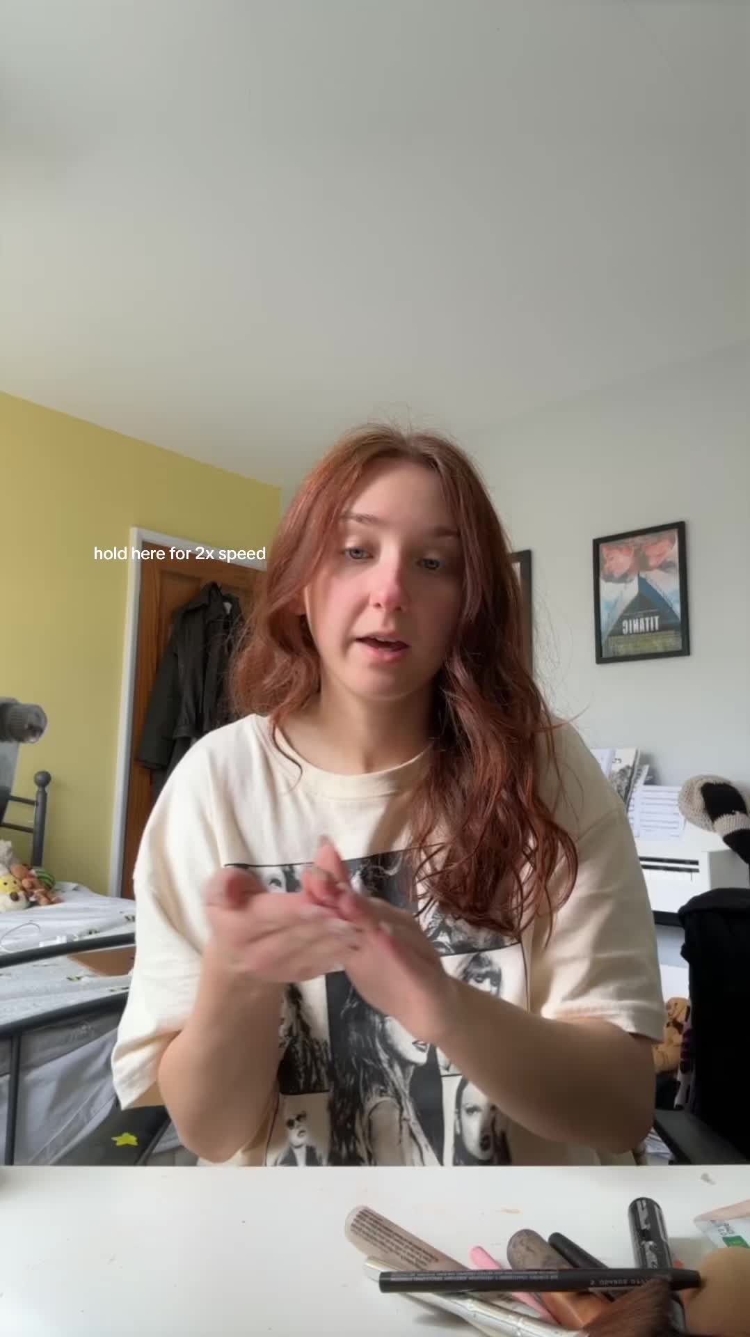 @hollsiann