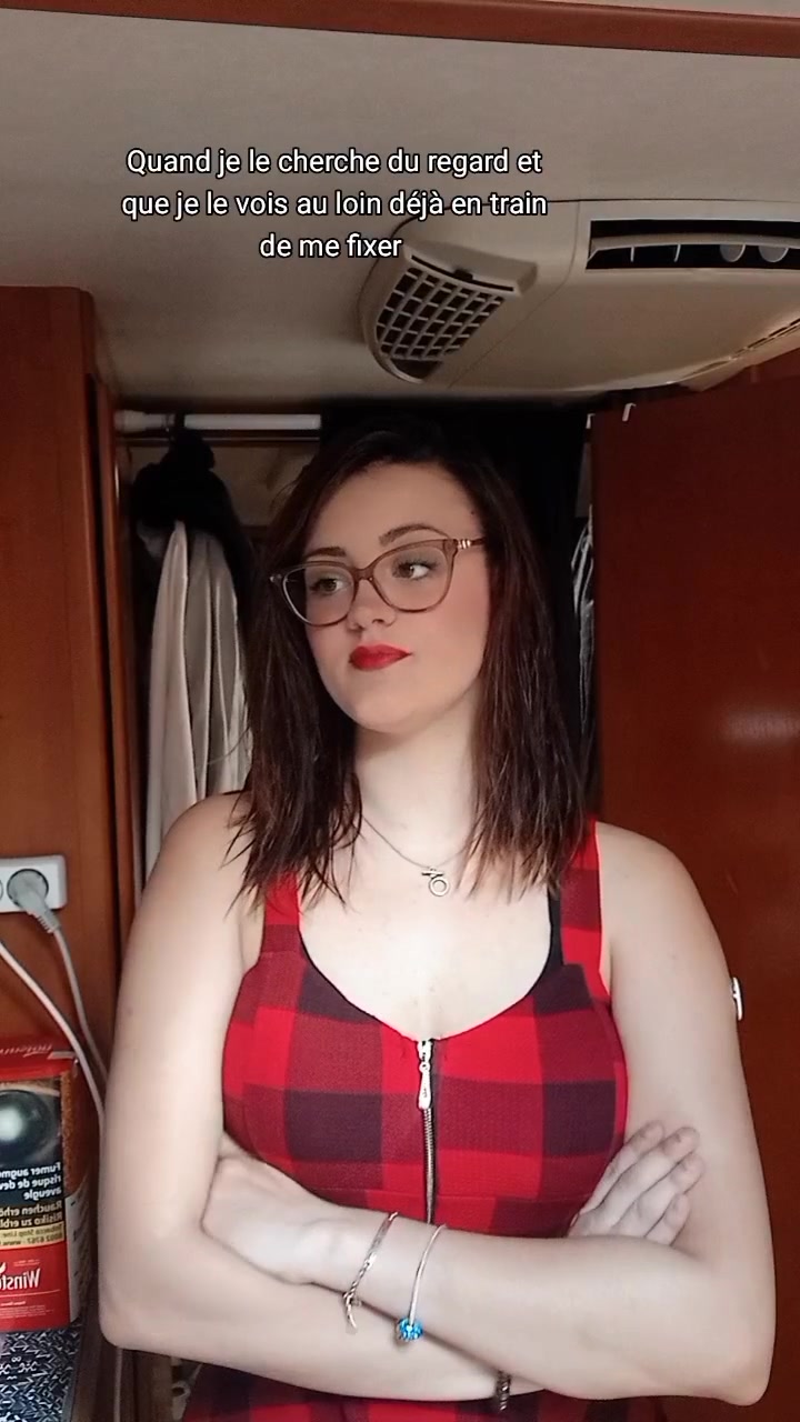 @CARAMELIA 🦔