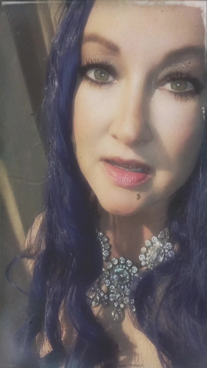 @kayebird_