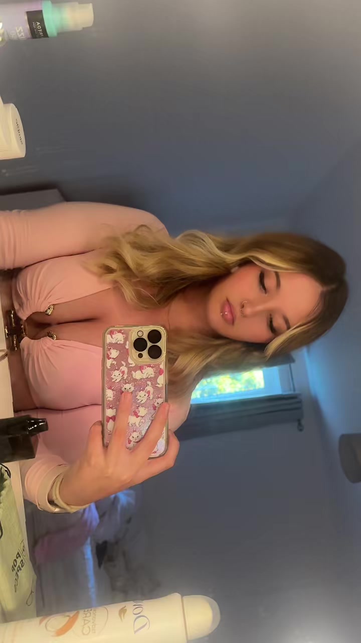 @Caitlyn Watt🧸