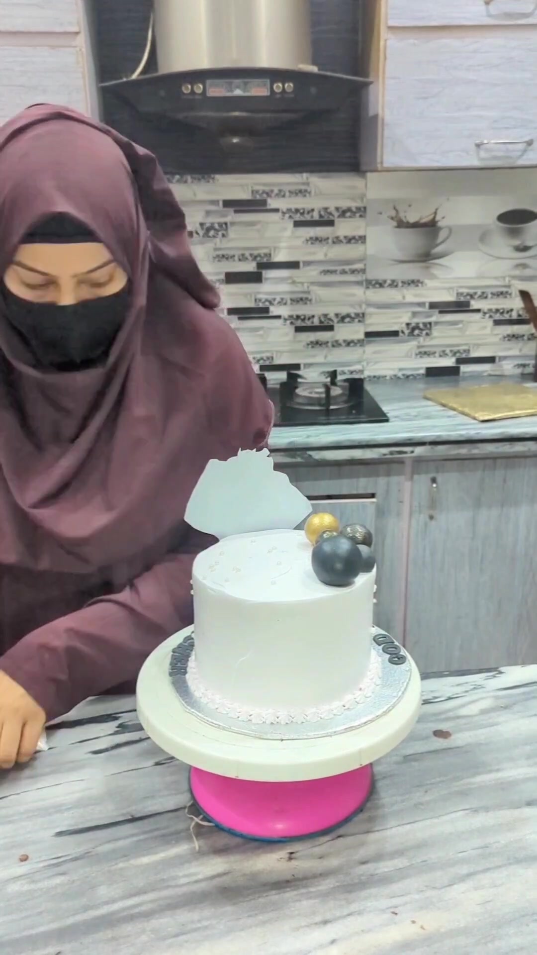 @SR Cakes & Bakes