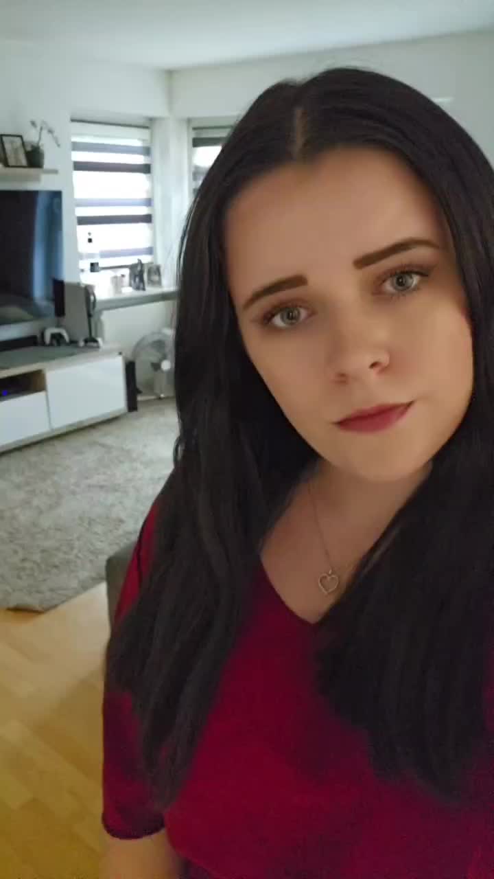@Janine_lala