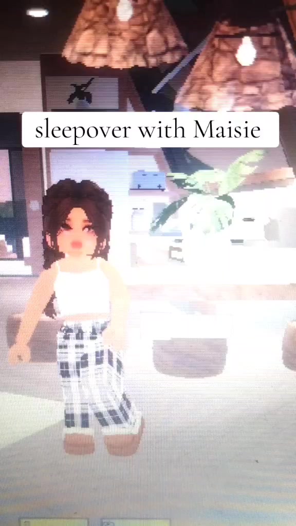 @★Paige and Maisie★