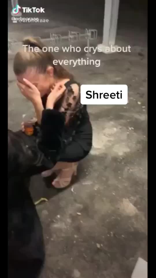 @Shreeti Dey❄️