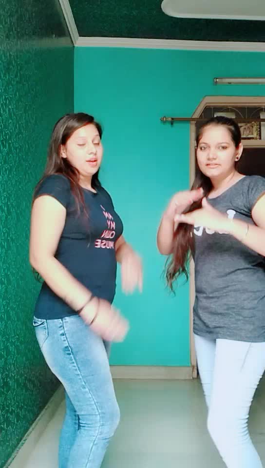 @varshaaruu