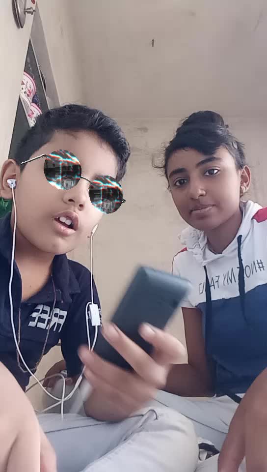 @user4210445059924