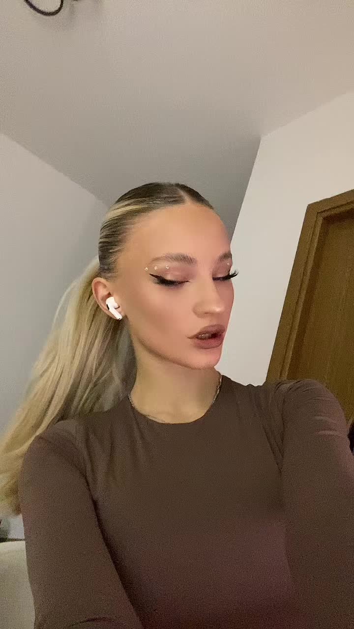 @Jasemine Ionescu