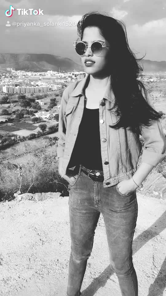 @HaRsHu😍😘
