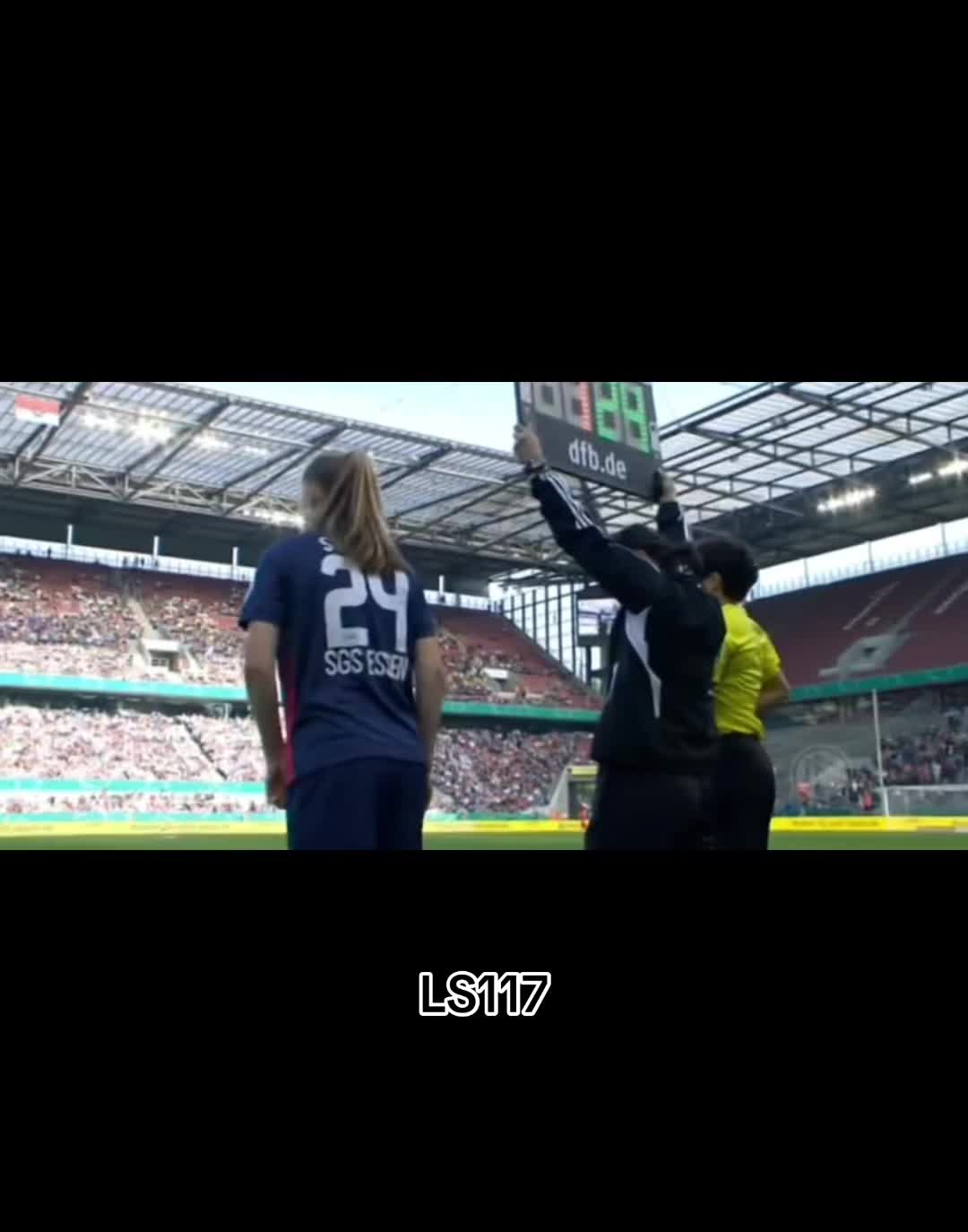 @Lea Schüller 🔛🔝