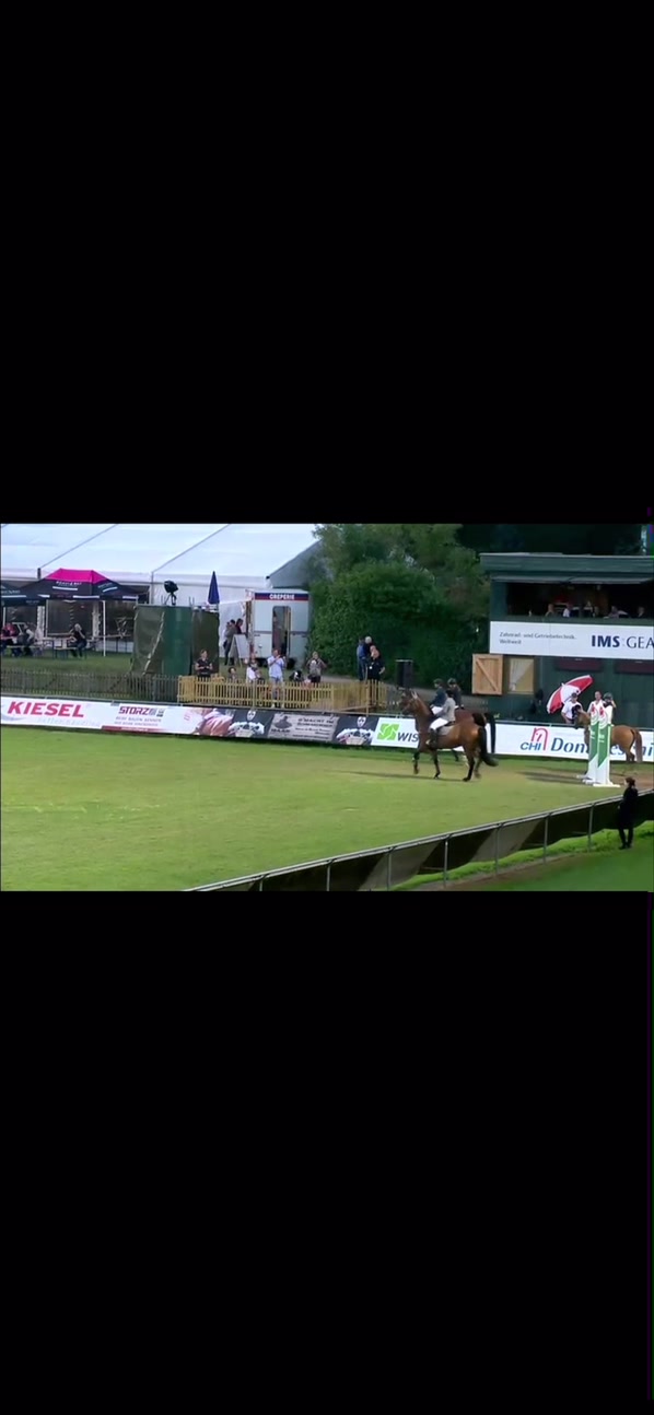 @Reitclubschoren