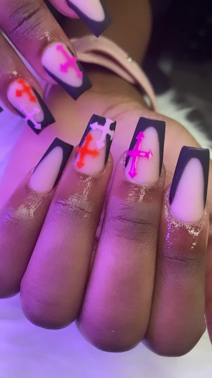 @Dimplesnailsbar