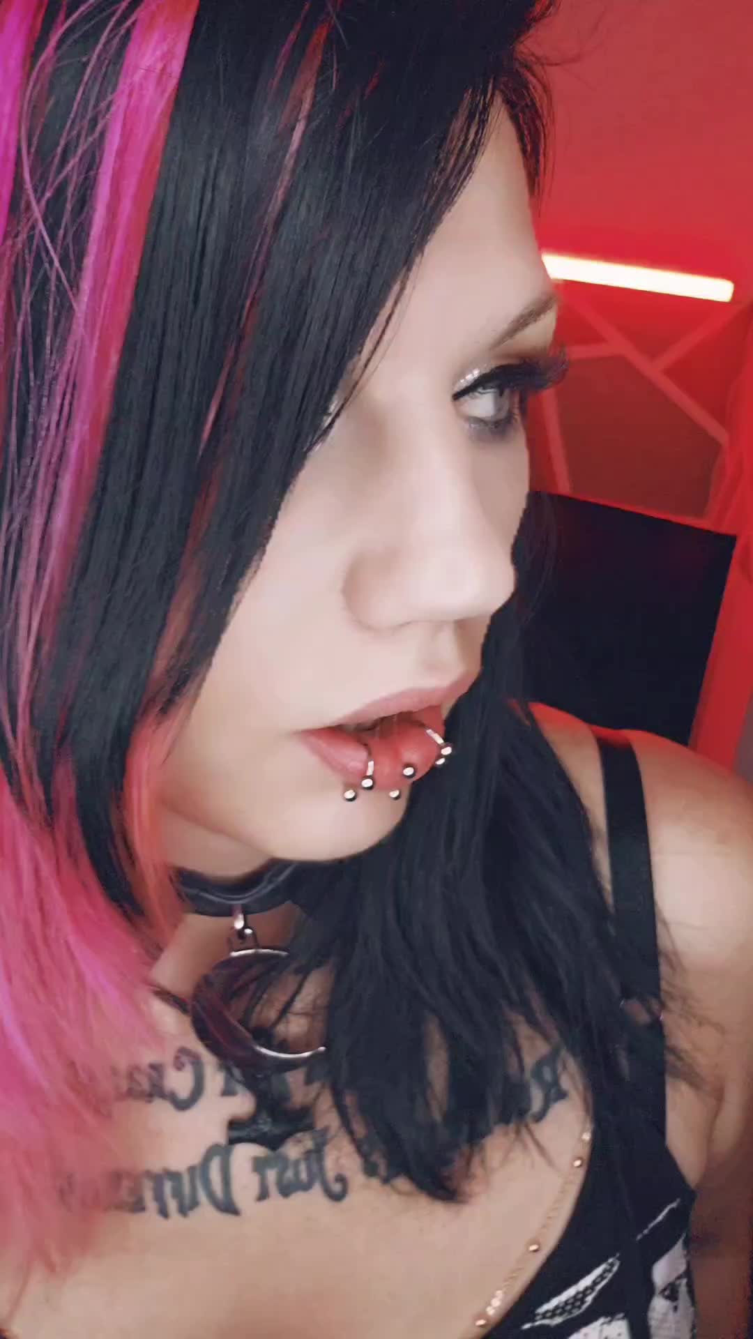 @☣️Mina_Silcene☣️