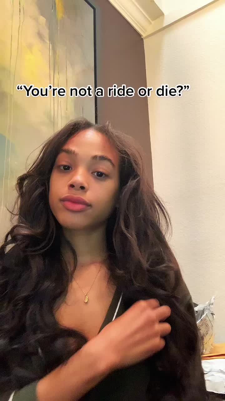 @LyndsMD