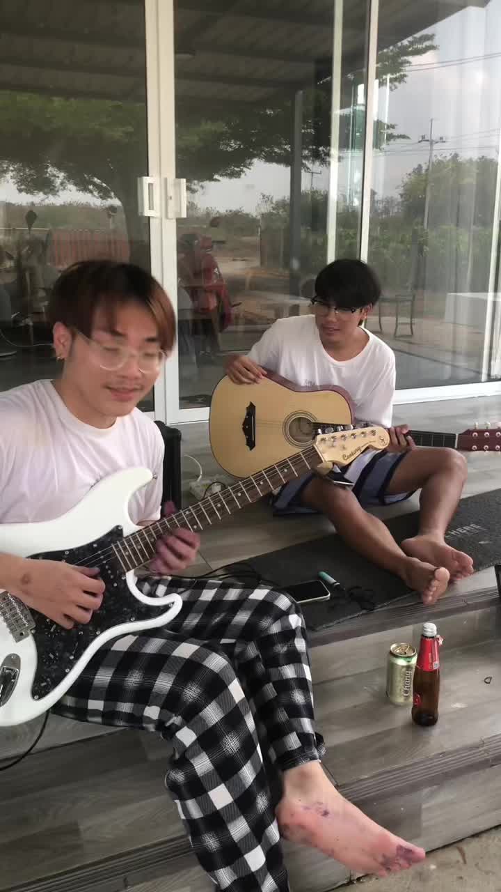 @Tawan