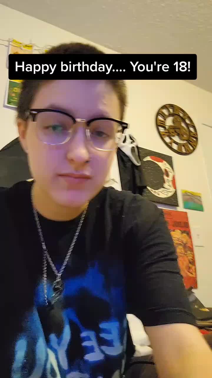 @Dally 🖤💜