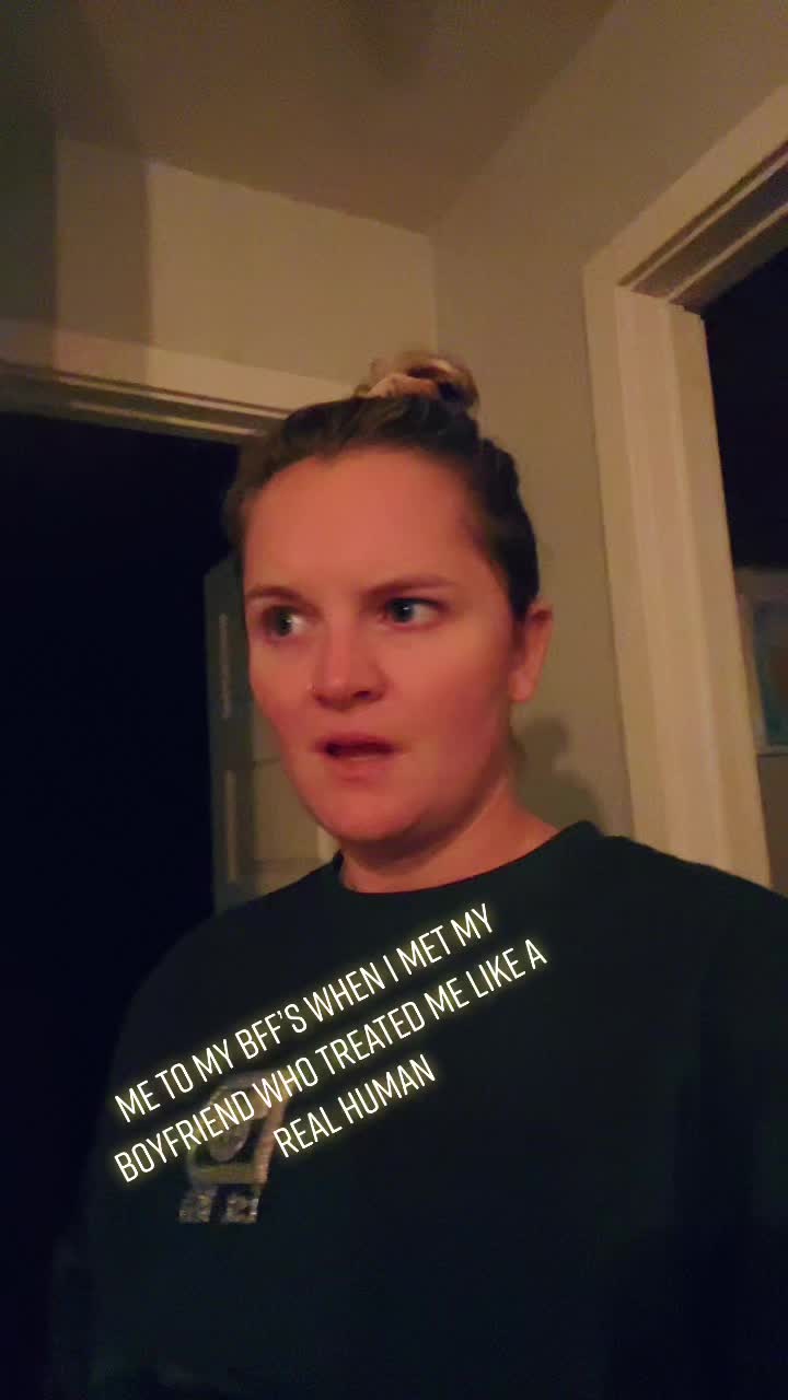 @Chelrose9