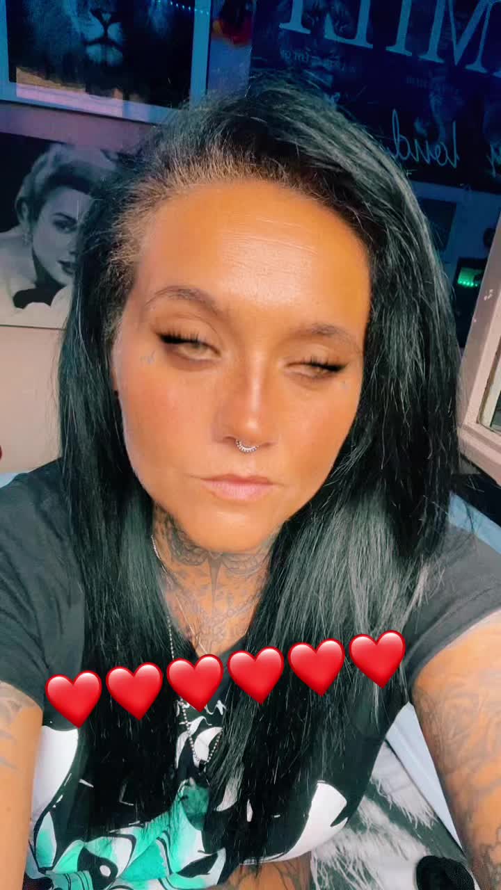@Elisiabettyboob