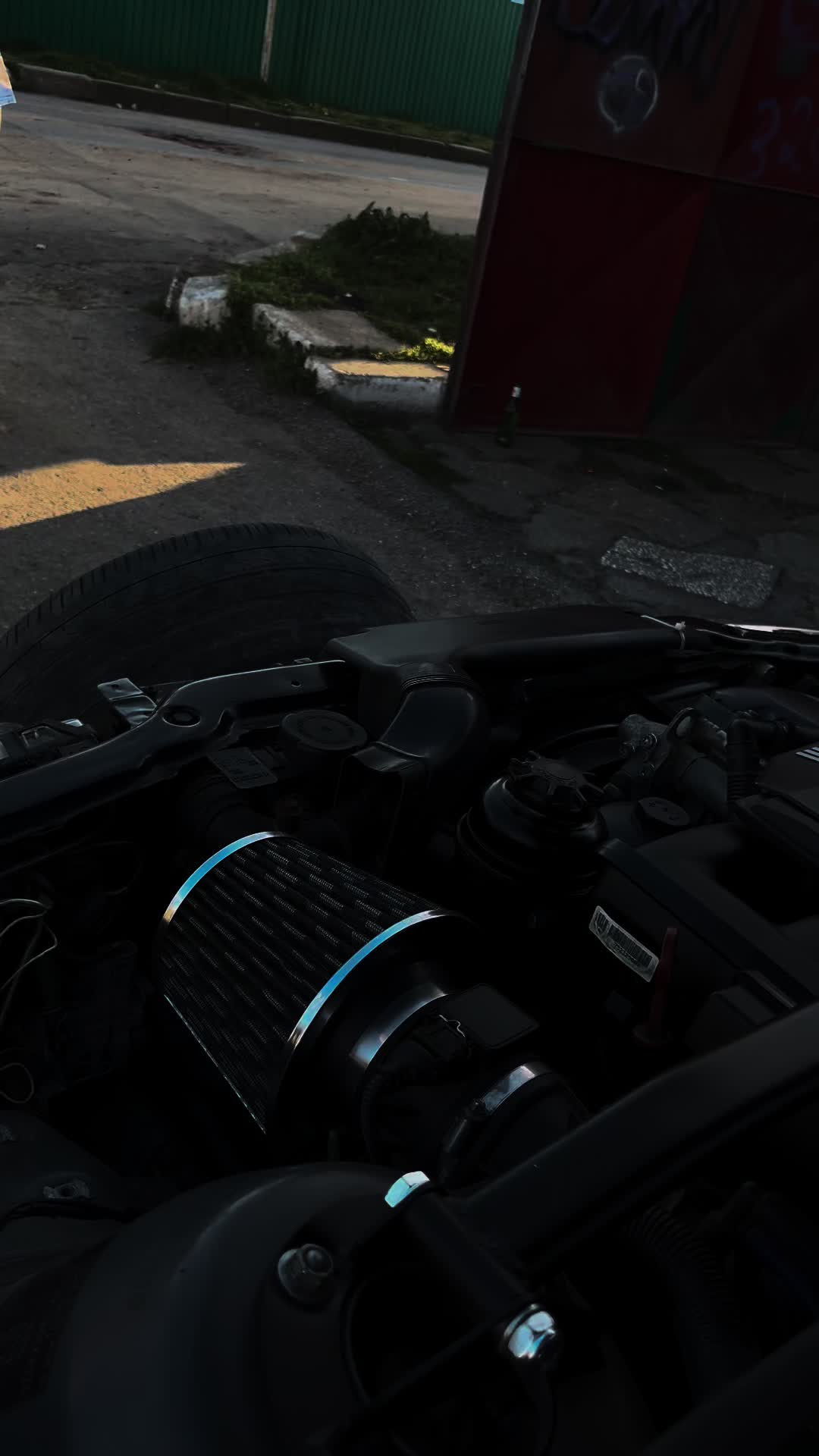 @the.shitboxbmw