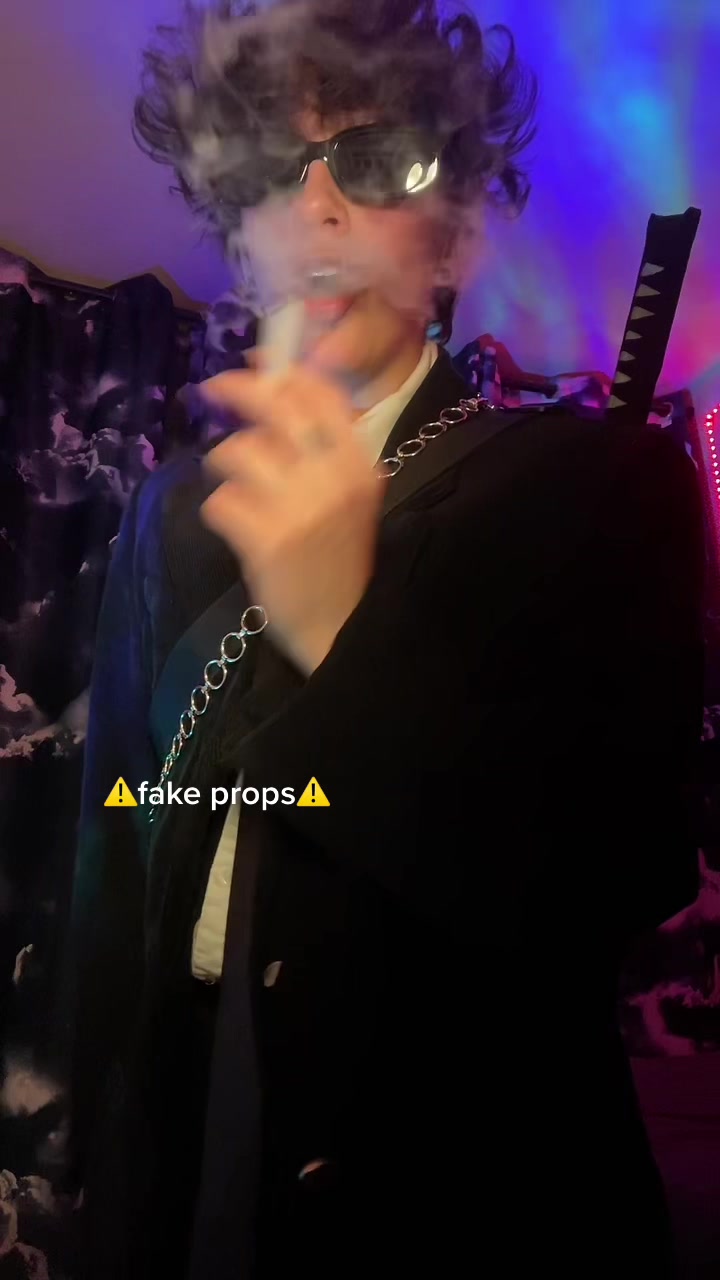 @𖤐 IV&Oslash;!