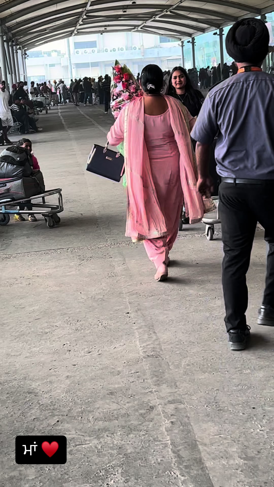 @PREET🌸♥️