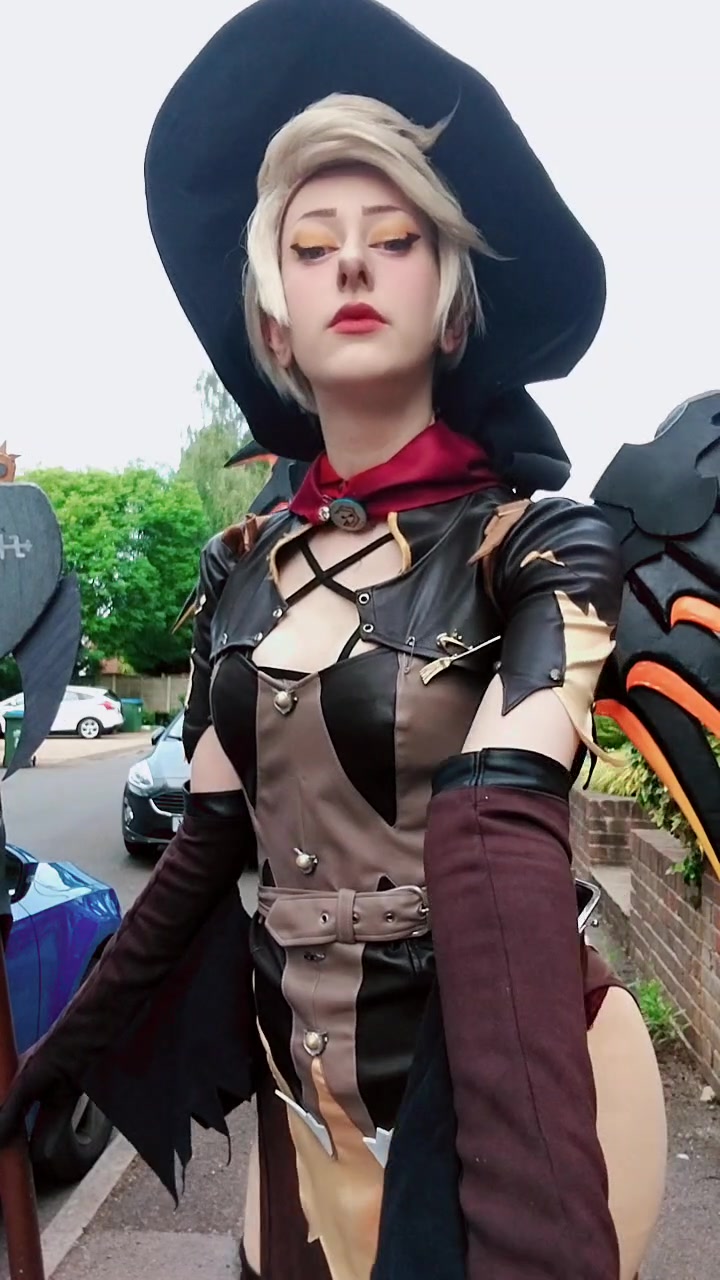 @TikTok Mercy || Dea Valeria!