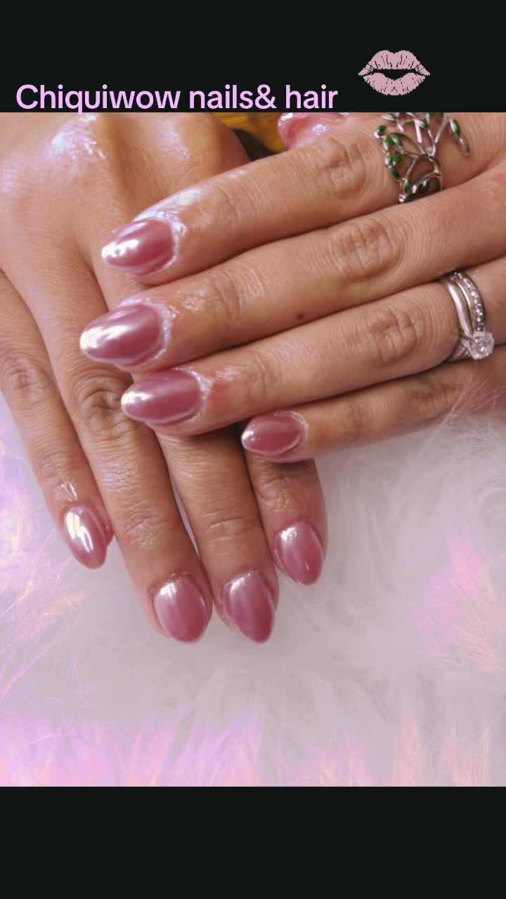 @chiquiwownails and hair