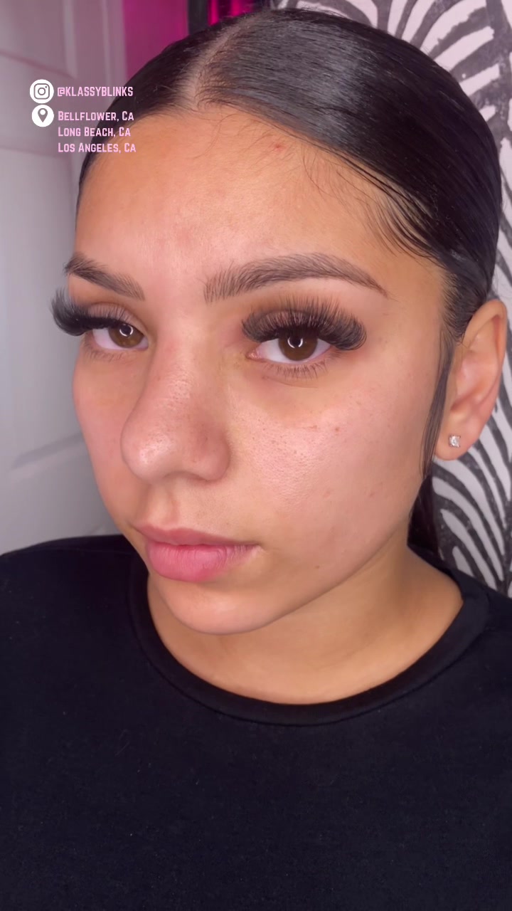 @KlassyBlinks