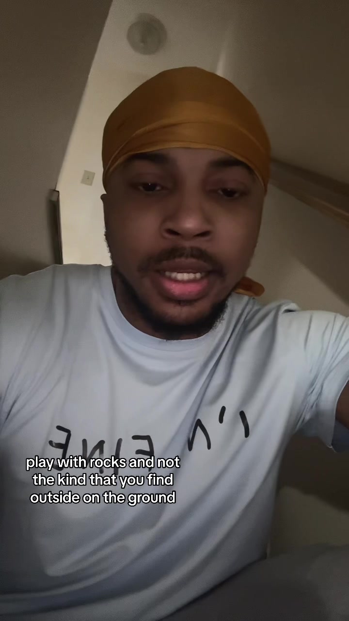 @Mo