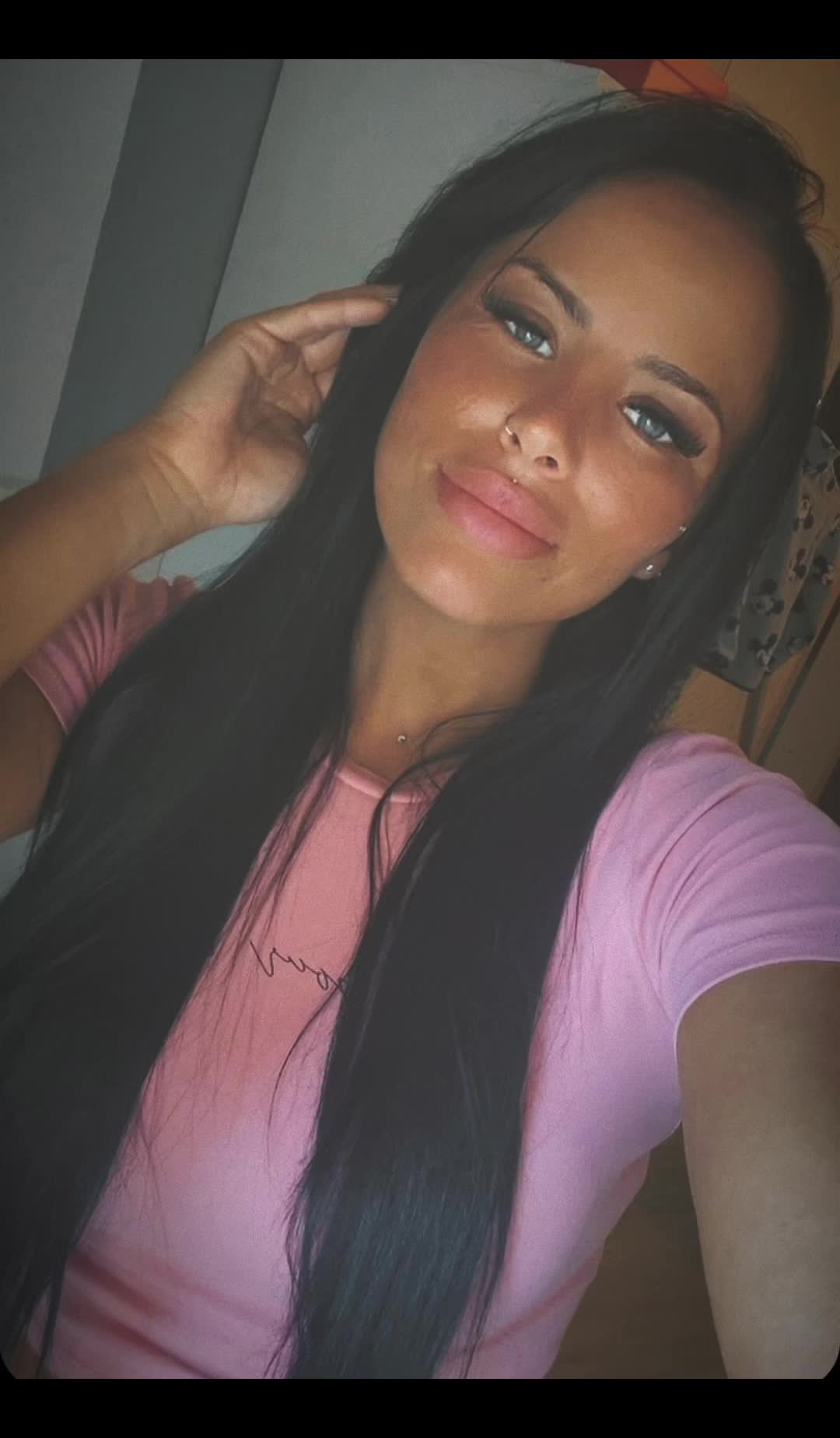 @Vanessa 🖤