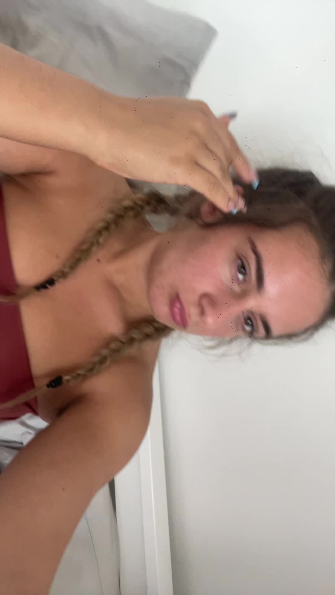 @Alyshia:)