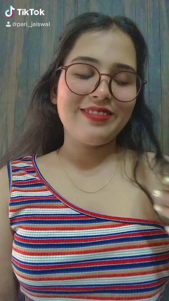 @iampari_jas