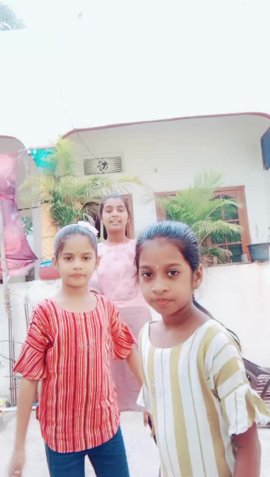 @rowdy girl poojitha