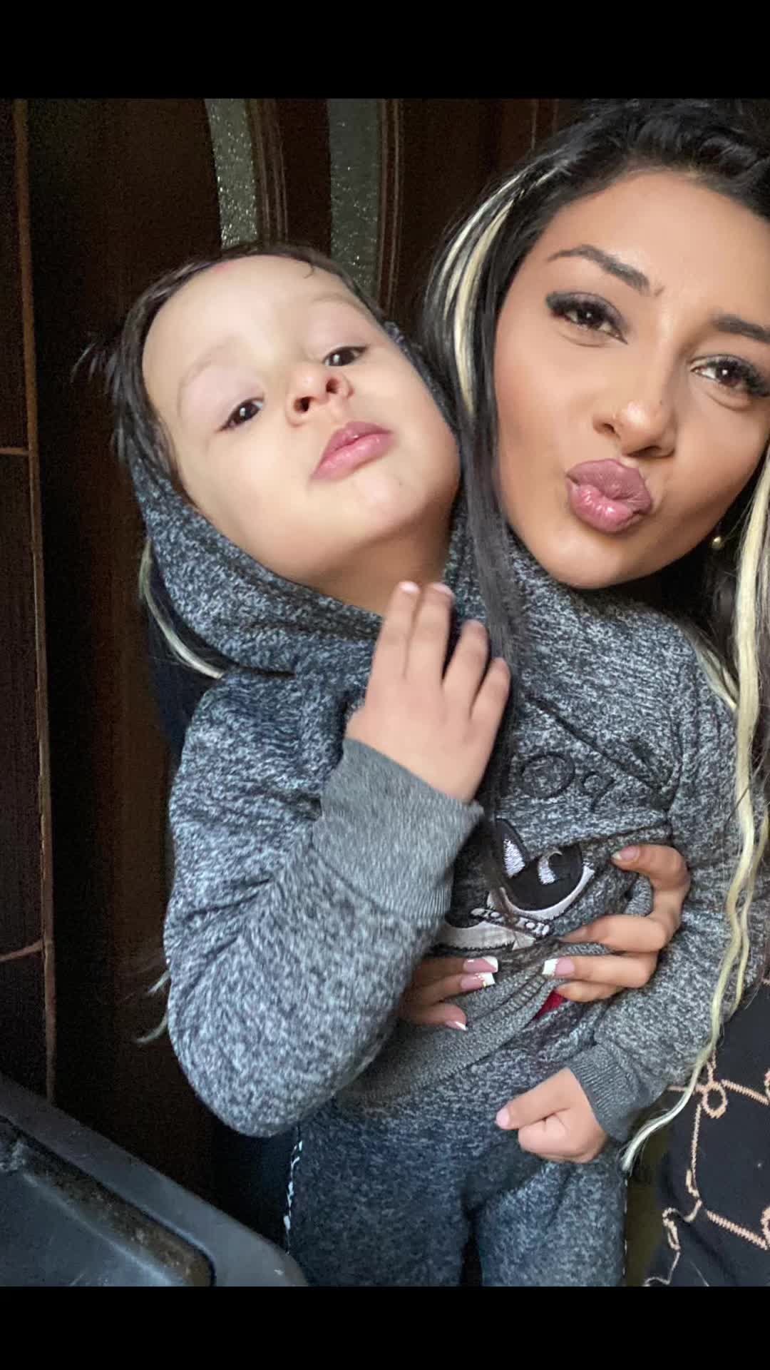 @Saradaniela