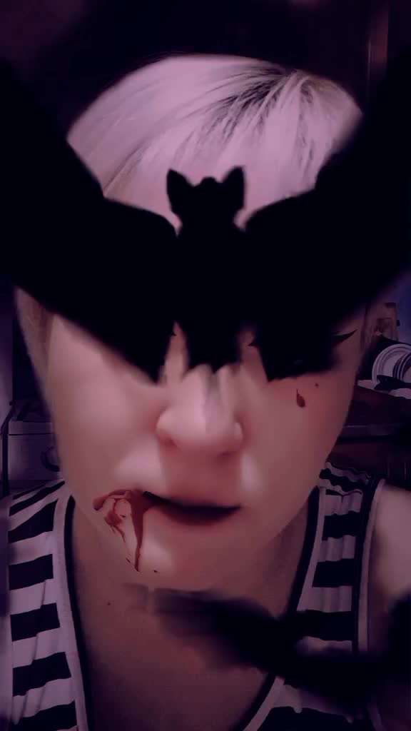 @Юлька👻