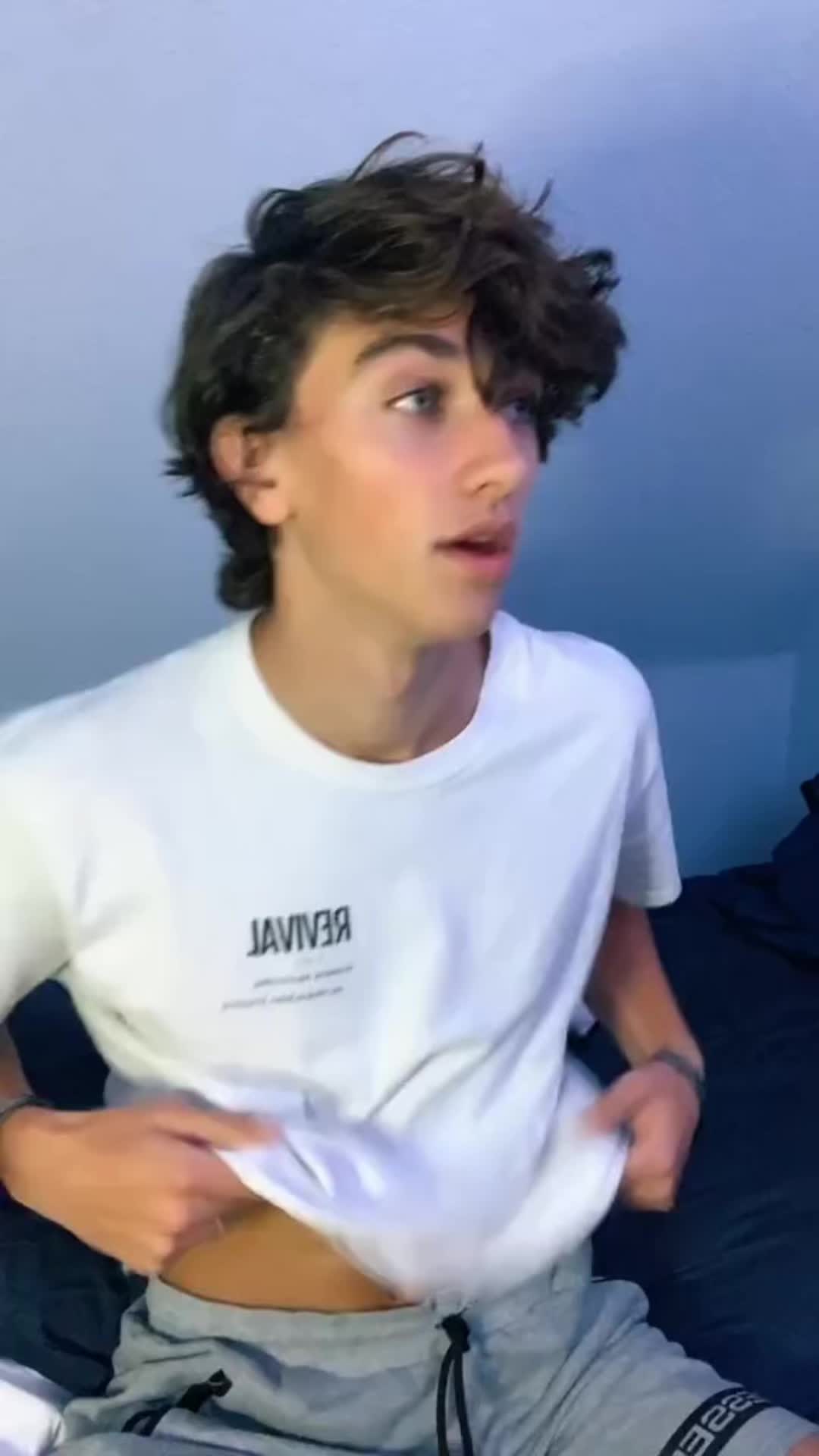 @𝓝 ꨄ
