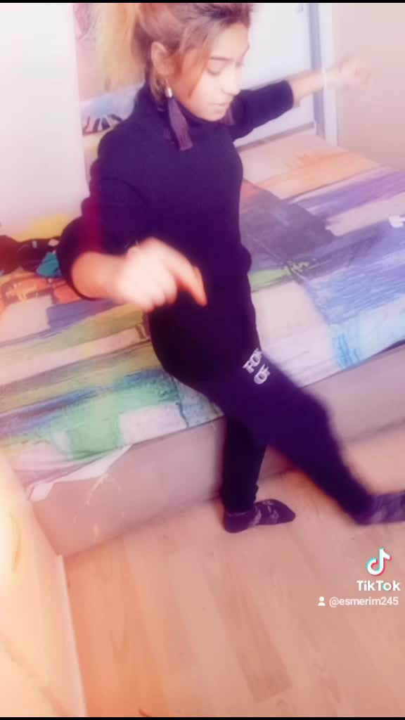 @user1683941007668