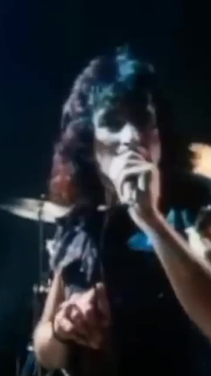 @OnlyACDC (Angus' version)