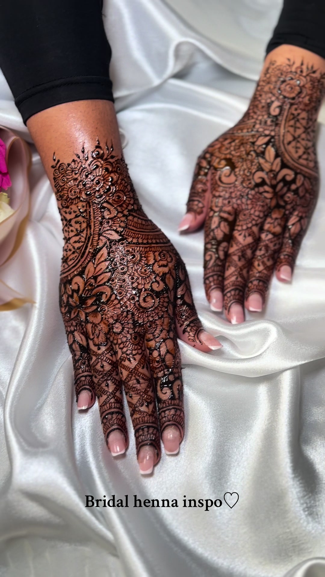 @Mehndibyaminahr