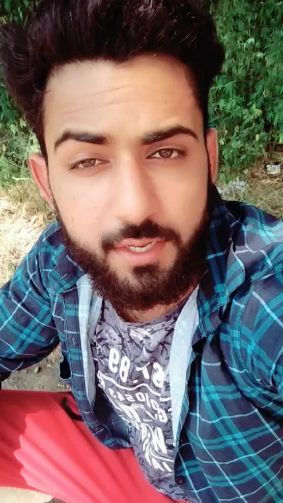 @Bhatt_FarzaAn5722