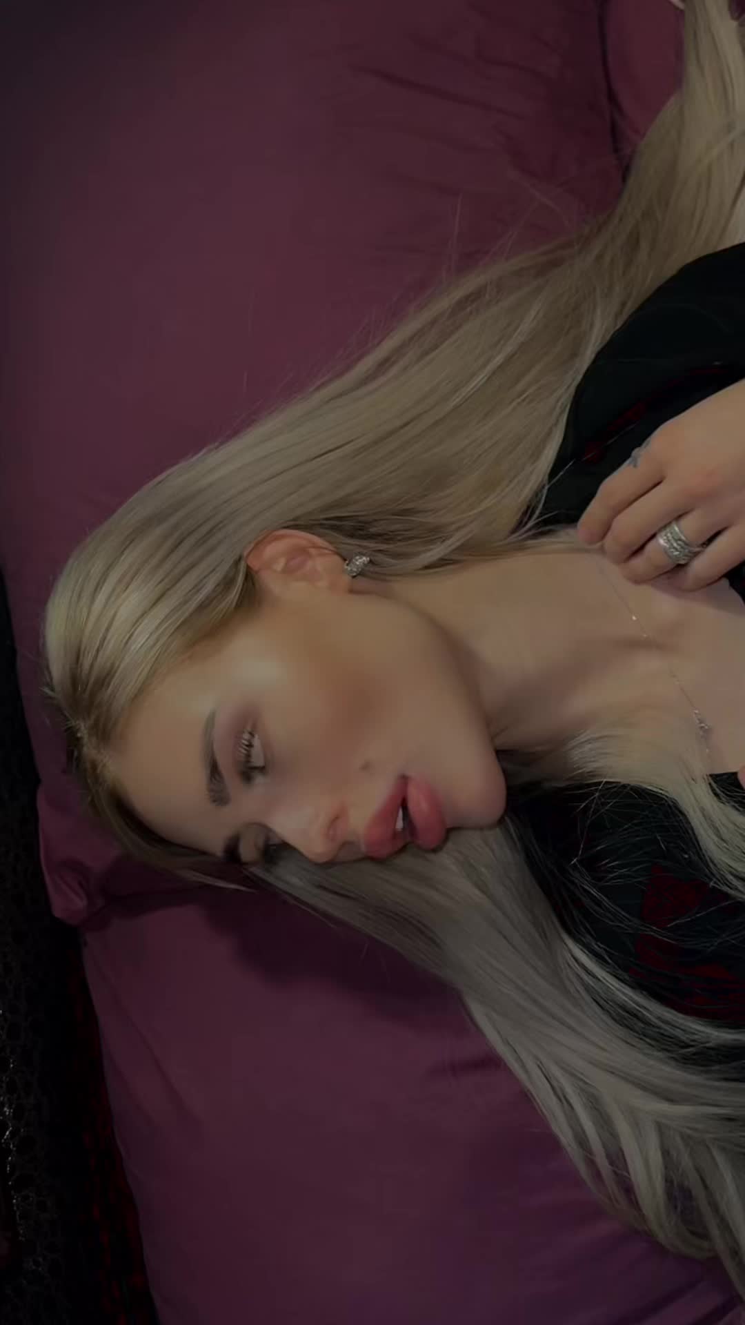 @Вікторія Прошена 💕