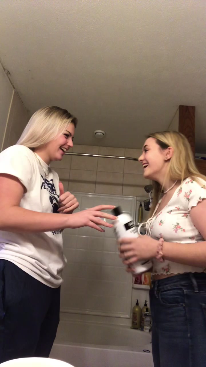 @Bai