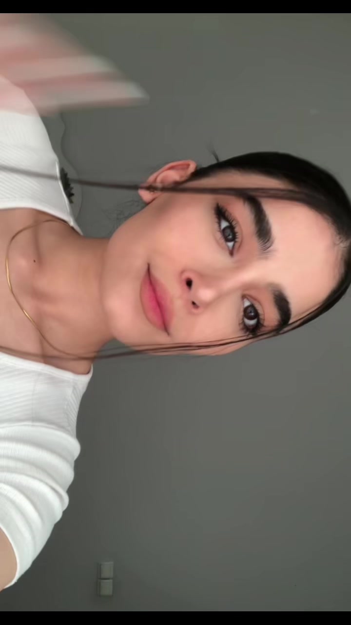 @Heliashayann