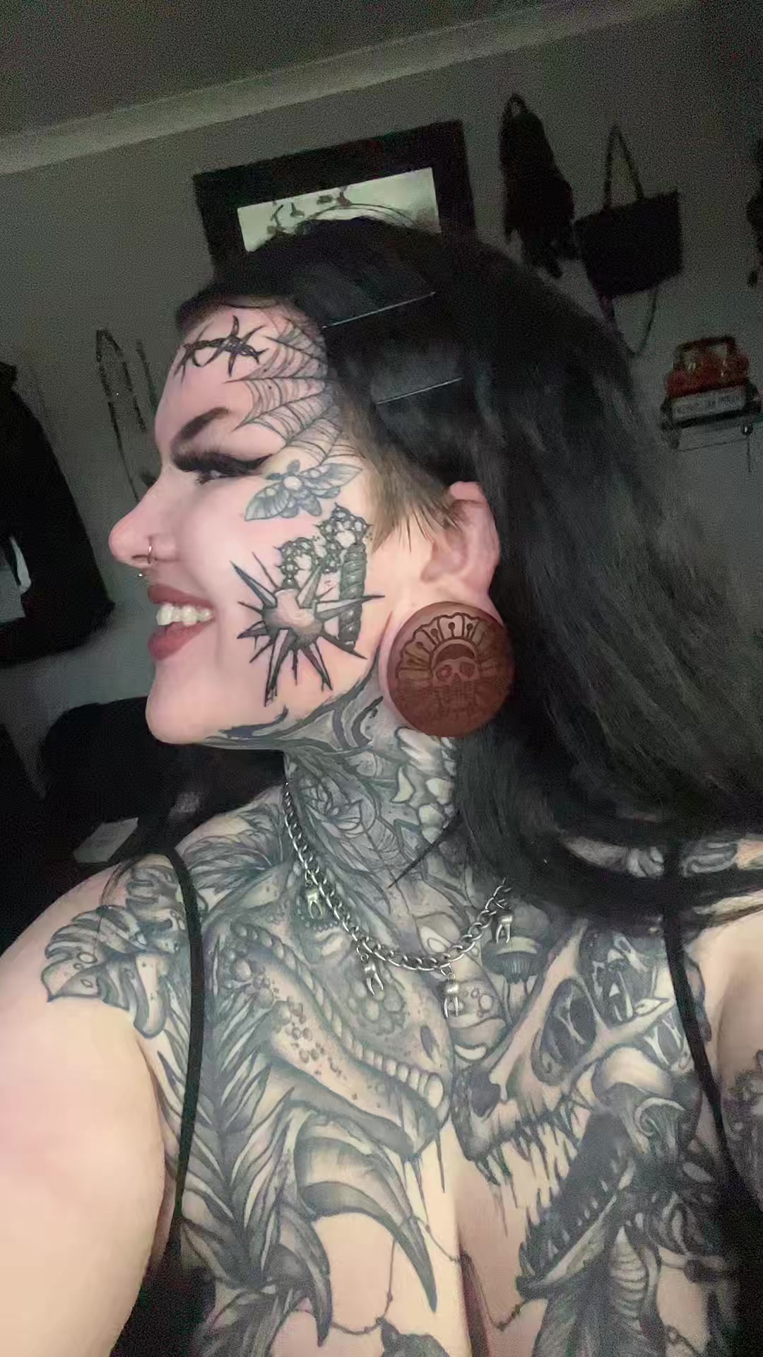 @𝔐𝔞𝔡𝔡𝔦
