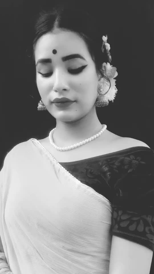 @iam_Sshanaya_munmun