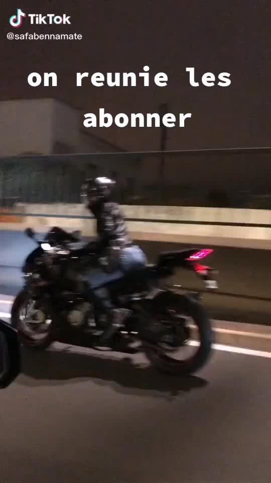 @moi moto